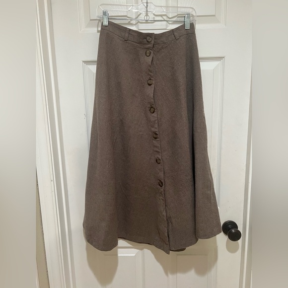 Liz Claiborne Dresses & Skirts - Liz Claiborne Wool light Brown Button-Down Skirt